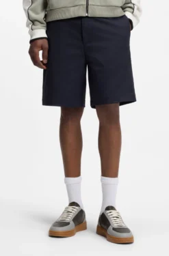 Slim-Fit Shorts aus merzerisierter Stretch-Baumwolle
