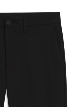 Slim-Fit Shorts aus wasserabweisendem Stretch-Gewebe