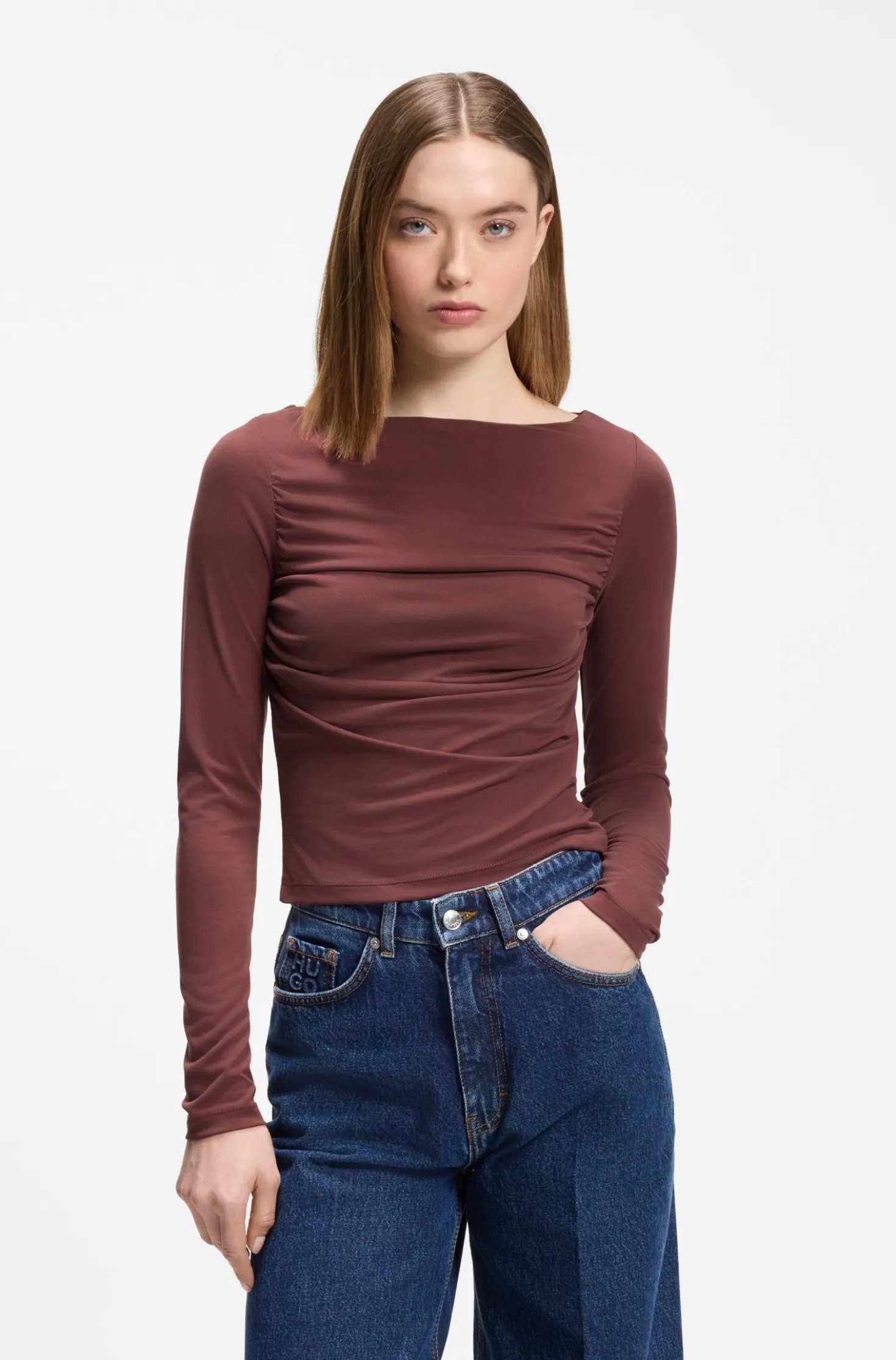 Slim-Fit Top aus Cupro mit modernem U-Boot-Ausschnitt