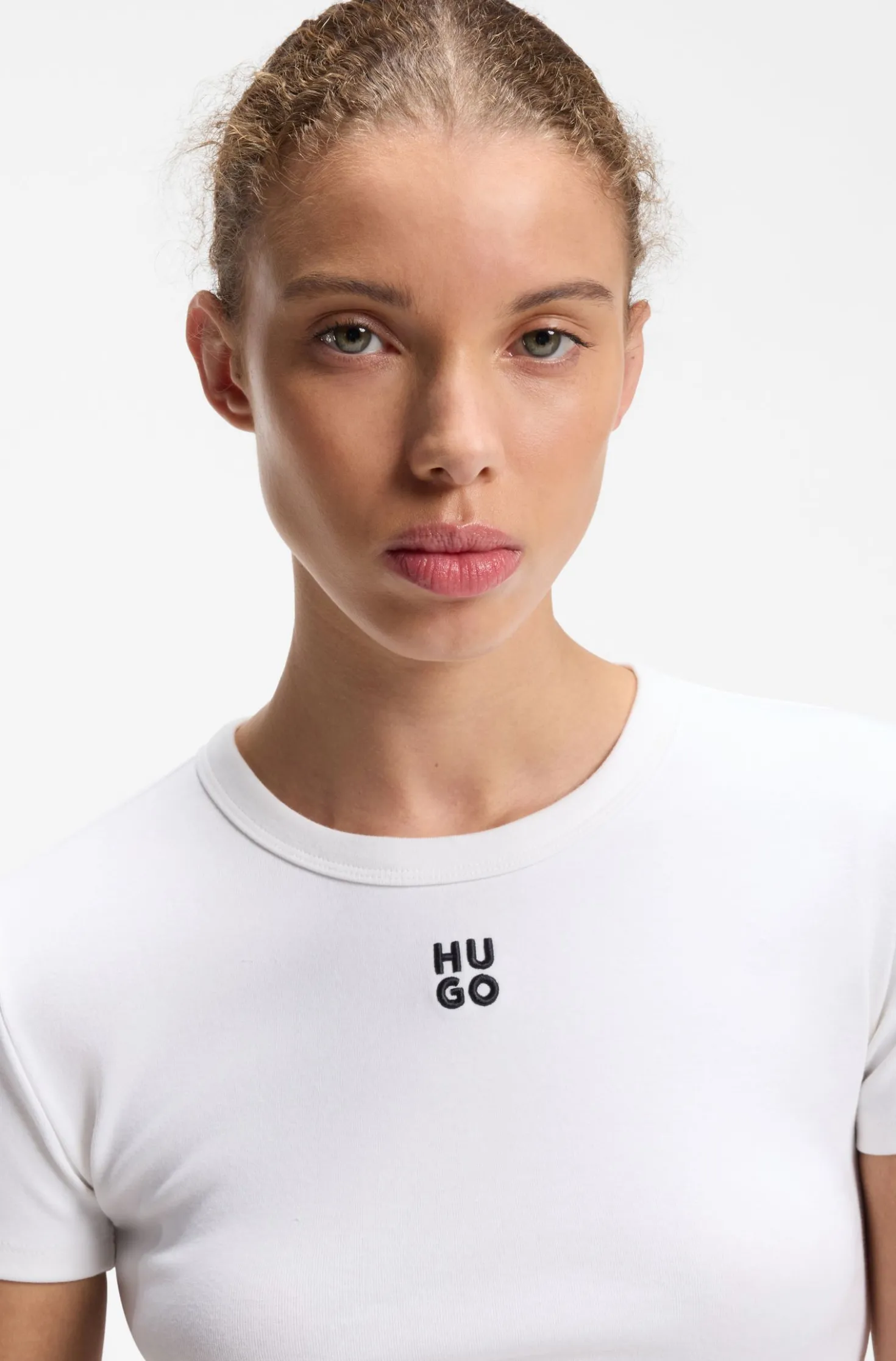 Slim-Fit T-Shirt aus Baumwoll-Mix mit Logo-Stickerei