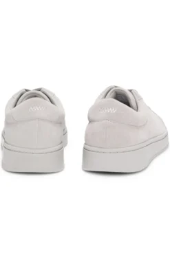 Sneakers aus Veloursleder mit goldfarbenem Folien-Logo