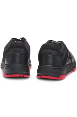 Sneakers mit Mesh und Kunstleder