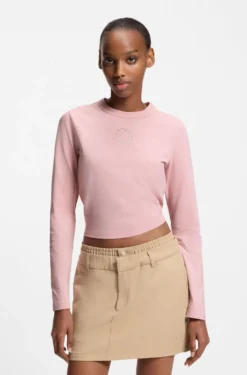 Stretch-Top aus Baumwolle mit Happy HUGO Logo und Strasssteinen