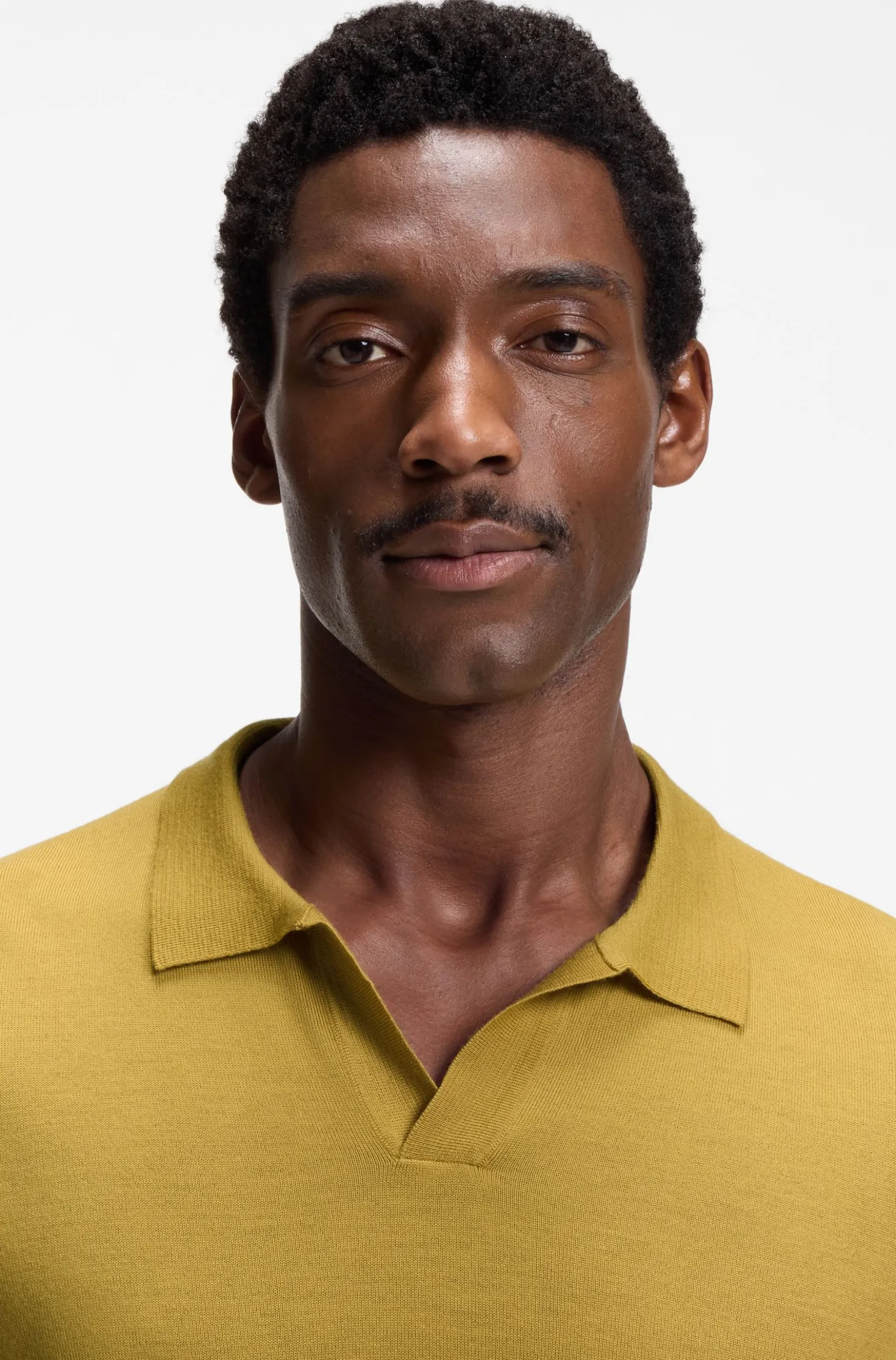 Strick-Poloshirt aus Merinowolle mit Johnny-Kragen