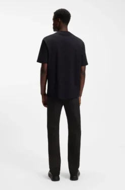Superschwarze Slim-Fit Jeans aus Stretch-Denim