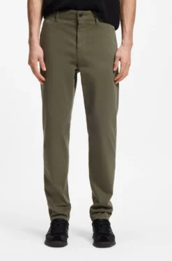 Tapered-Fit Hose aus Baumwoll-Satin mit Elasthan-Anteil