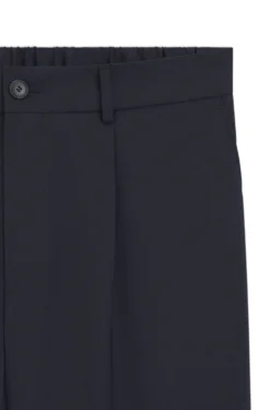 Tapered-Fit Hose aus waschmaschinenfestem Performance-Stretch-Gewebe