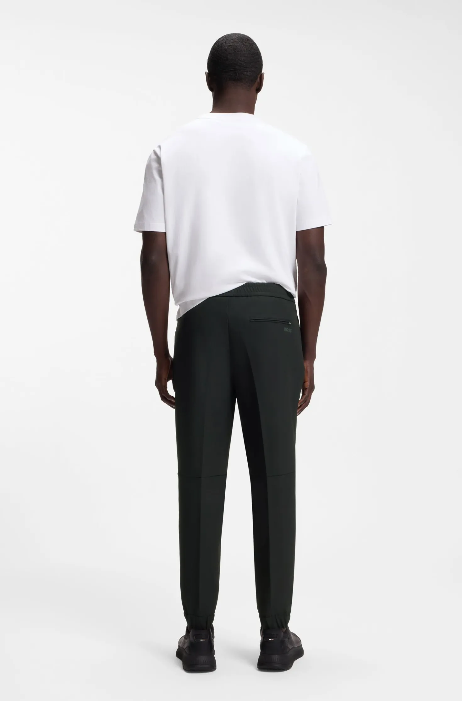 Tapered-Fit Hose aus wasserabweisendem Stretch-Gewebe