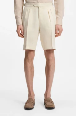 Tapered-Fit Shorts aus Leinen mit Bundfalten vorne