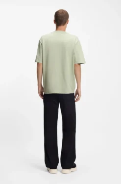 T-Shirt aus Baumwolle mit geripptem Ausschnitt und Logo-Badge