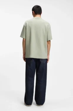 T-Shirt aus Baumwoll-Jersey mit blauem Logo-Aufnäher
