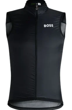 Verstaubare BOSS x ASSOS Windweste mit atmungsaktiver Mesh-Rückseite