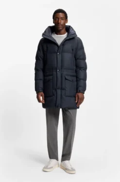 Wasserabweisende Jacke mit Füllung