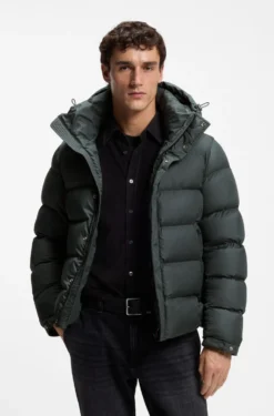 Wasserabweisende Steppjacke mit Kapuze und gepolstertem Kragen