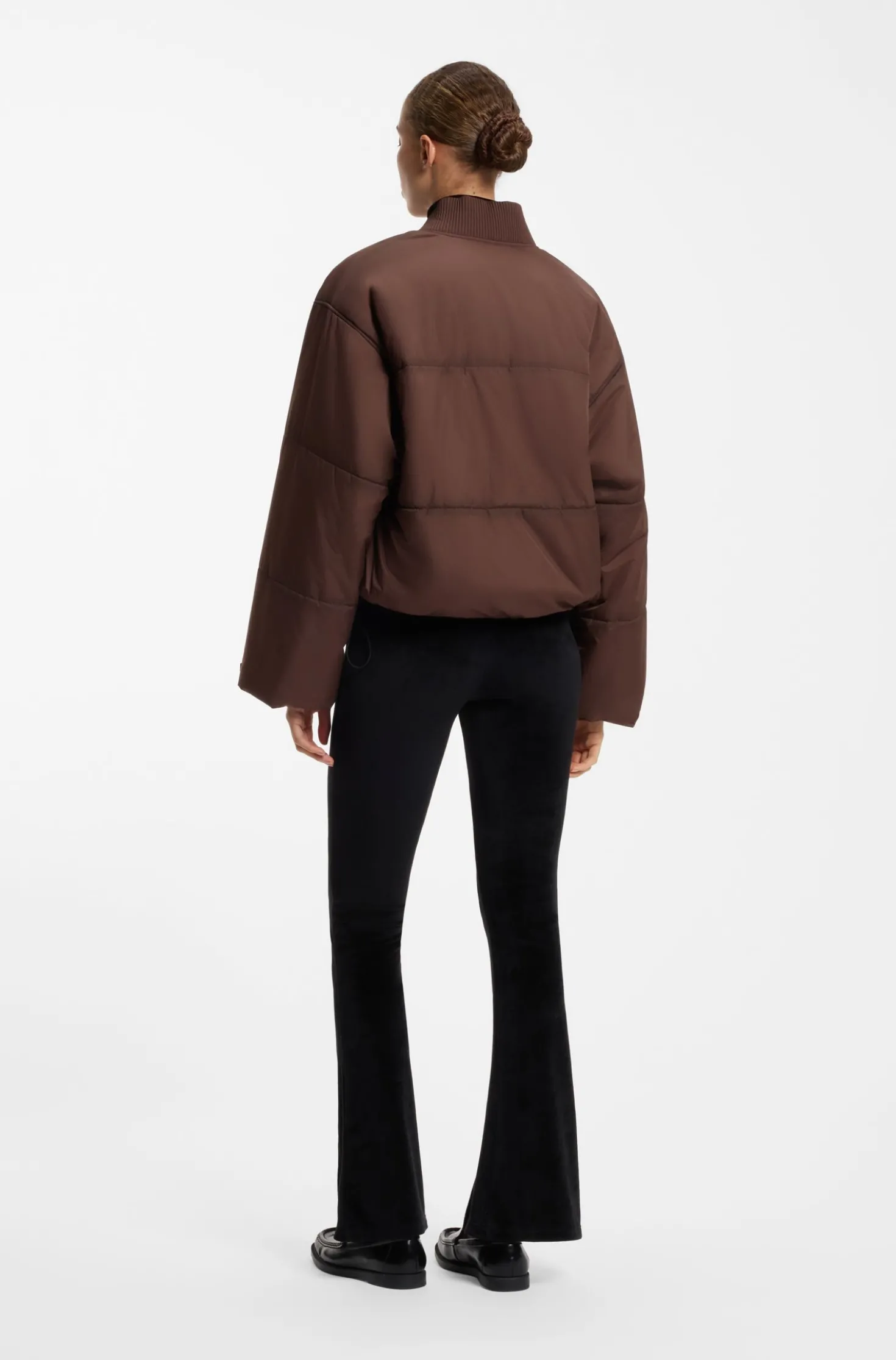 Wattierte Oversized-Fit Jacke mit Nahtdetails