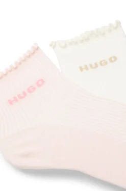 Zweierpack gerippte kurze Socken